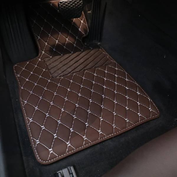 Toyota Aqua 7D Flat Style Floor Mat